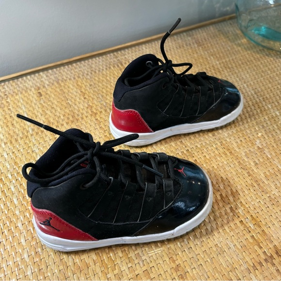 Nike Air Jordan Max Aura (TD) AQ9215-006 Toddler/kids Shoes Black & Red Sz 7C - Picture 7 of 10